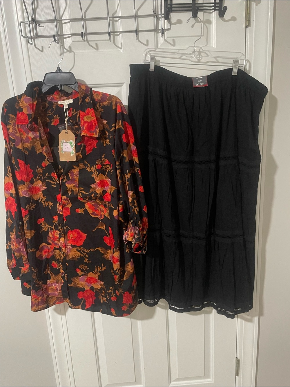 Black Tiered Midi Skirt - Classic Black 22/24 2x top nwt